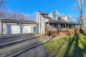 1005 Honey Bee Lane