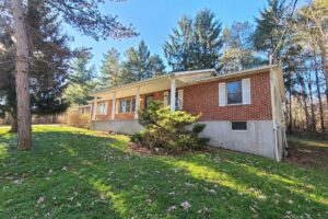 130 Ridgecrest Road